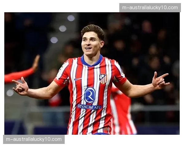 阿尔瓦雷斯曼城轮换出场 阿根廷卫冕阵容中锋线选择多元