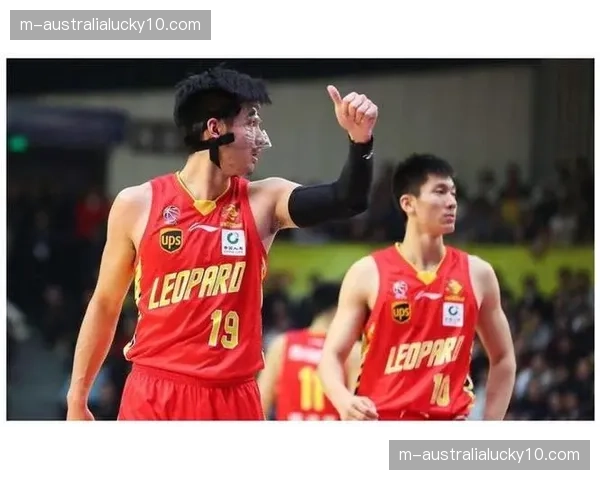 山东于德豪本赛季出战二十五场 场均贡献一点五分一点六篮板